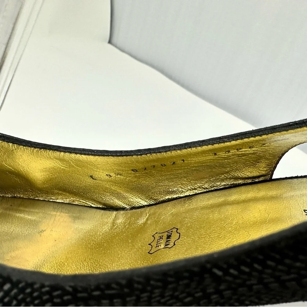 Like New Bruno Magli Black Embossed Slingback heels